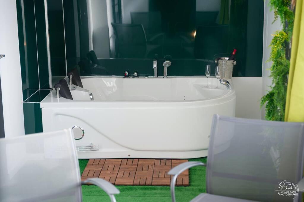Suite Le Loft & Garden Et Spa By Nancyintimelounge Exterior photo